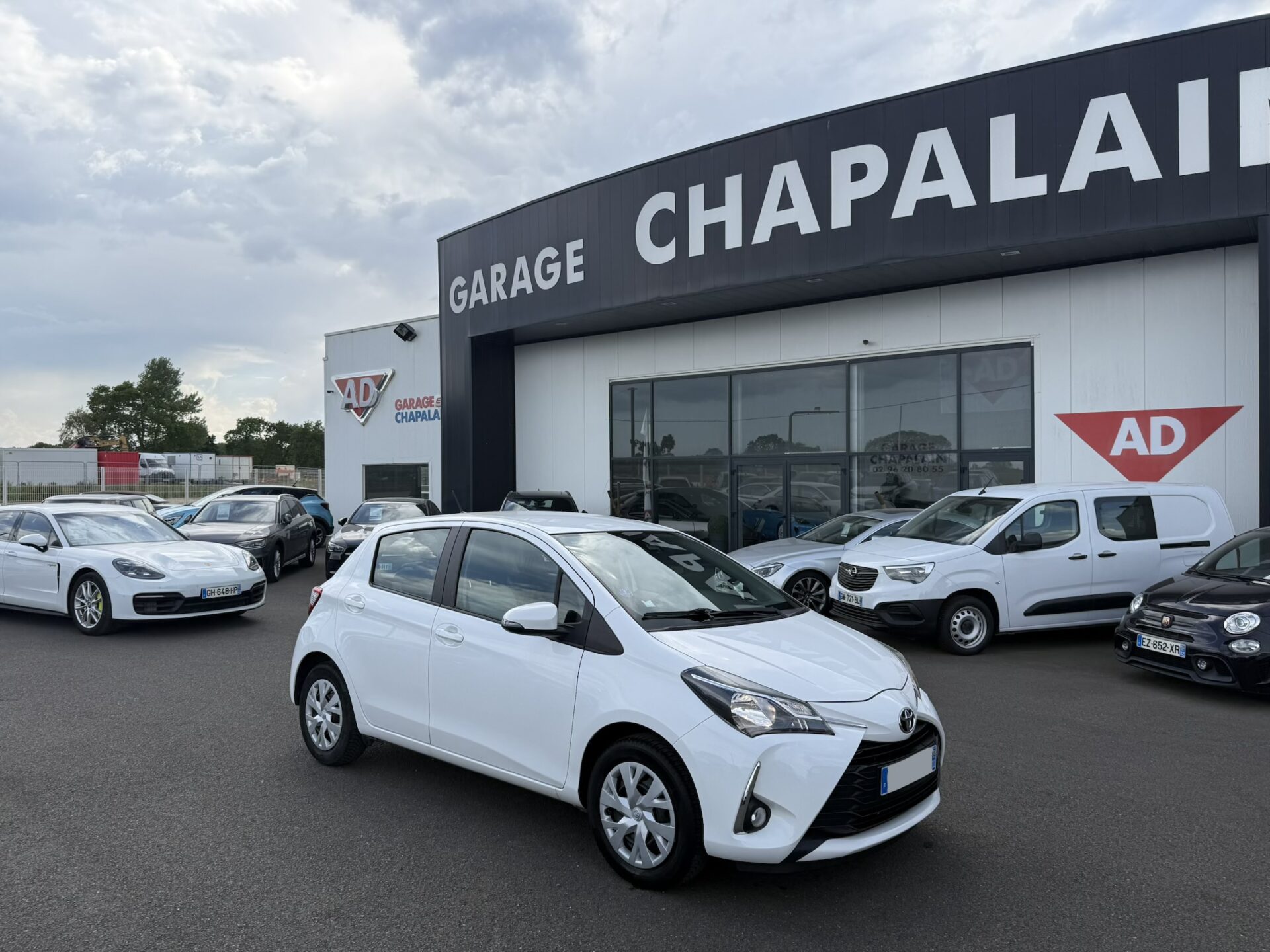 YARIS PRO RC18 France Business 110 VVT-i